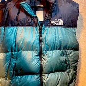 Women’s Retro North Face Neptuse Down Vest